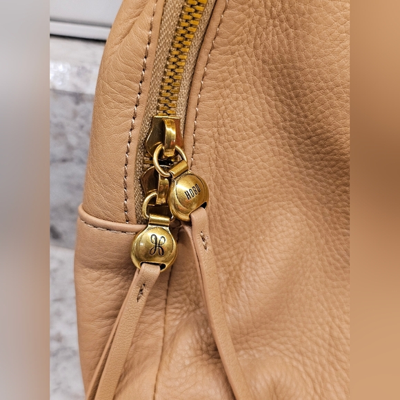 HOBO Convertible Fern Tan Leather Women's Sling - Picture 2 of 6